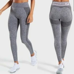 GYMSHARK FLEX SEAMLESS LEGGINGS WITH PINK LOGO